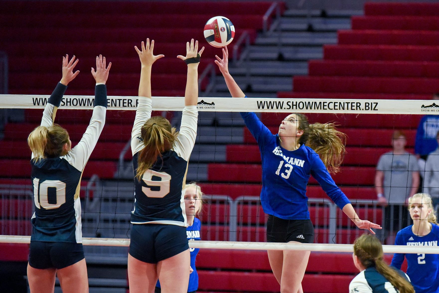 11/09/19 - Girls Volleyball - Class 2 state champ- Hermann vs St. Pius X
